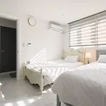 Hongdae Stay 10Min Walk From Hongdae