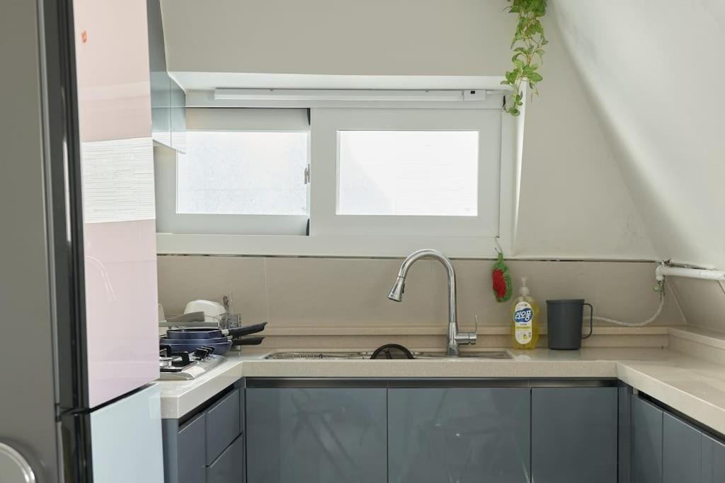 Hongdae 10min Walk From Hongdae Villa *
