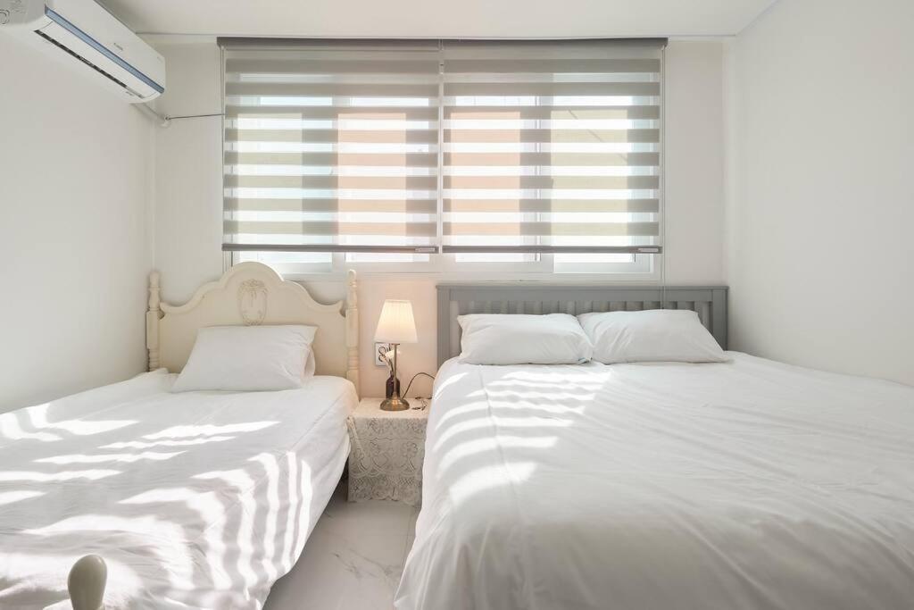 Hongdae 10min Walk From Hongdae Villa *